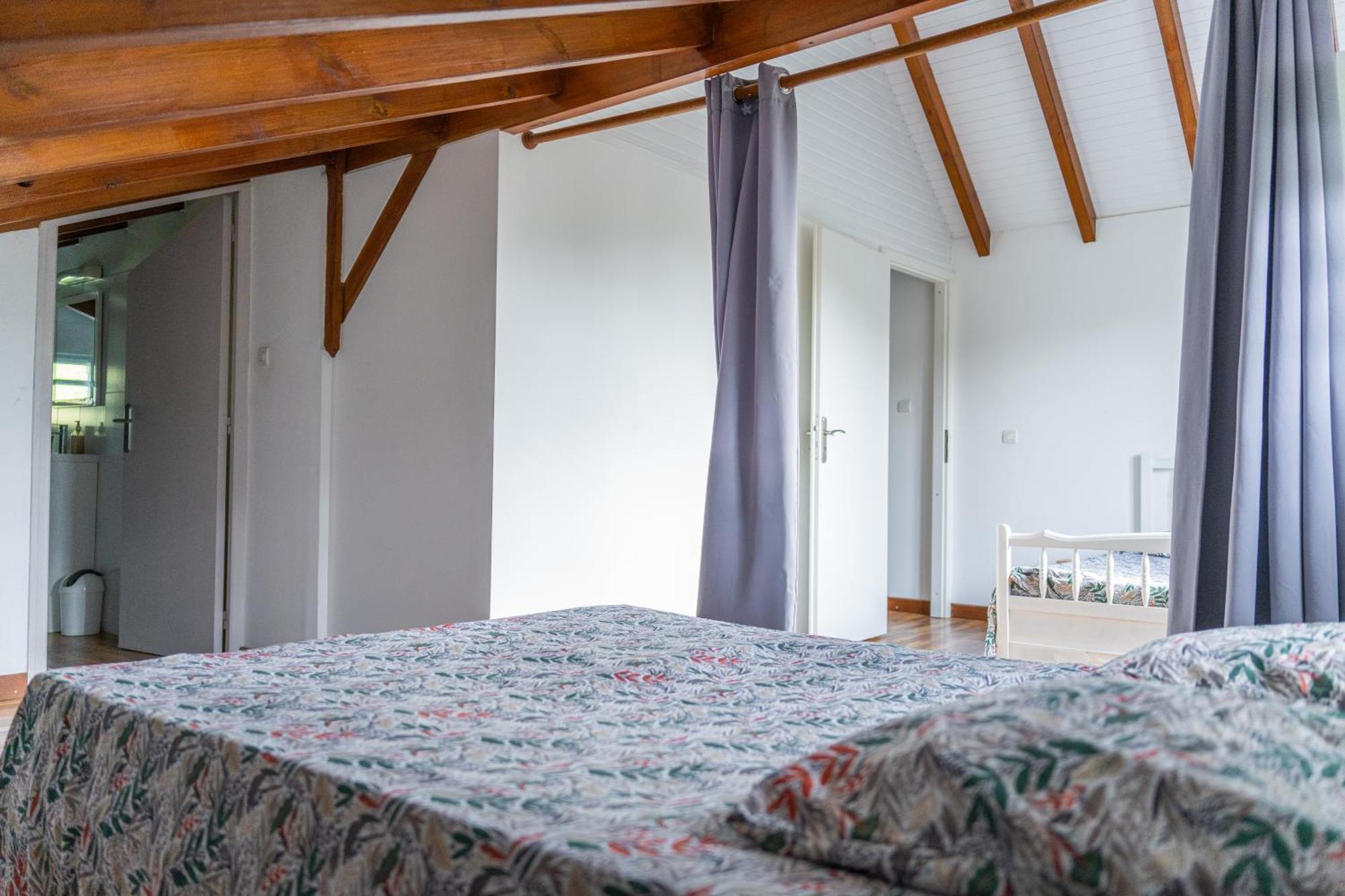 לז אבים Villa Au Calme Avec Jacuzzi, Villa Le Boursoie מראה חיצוני תמונה